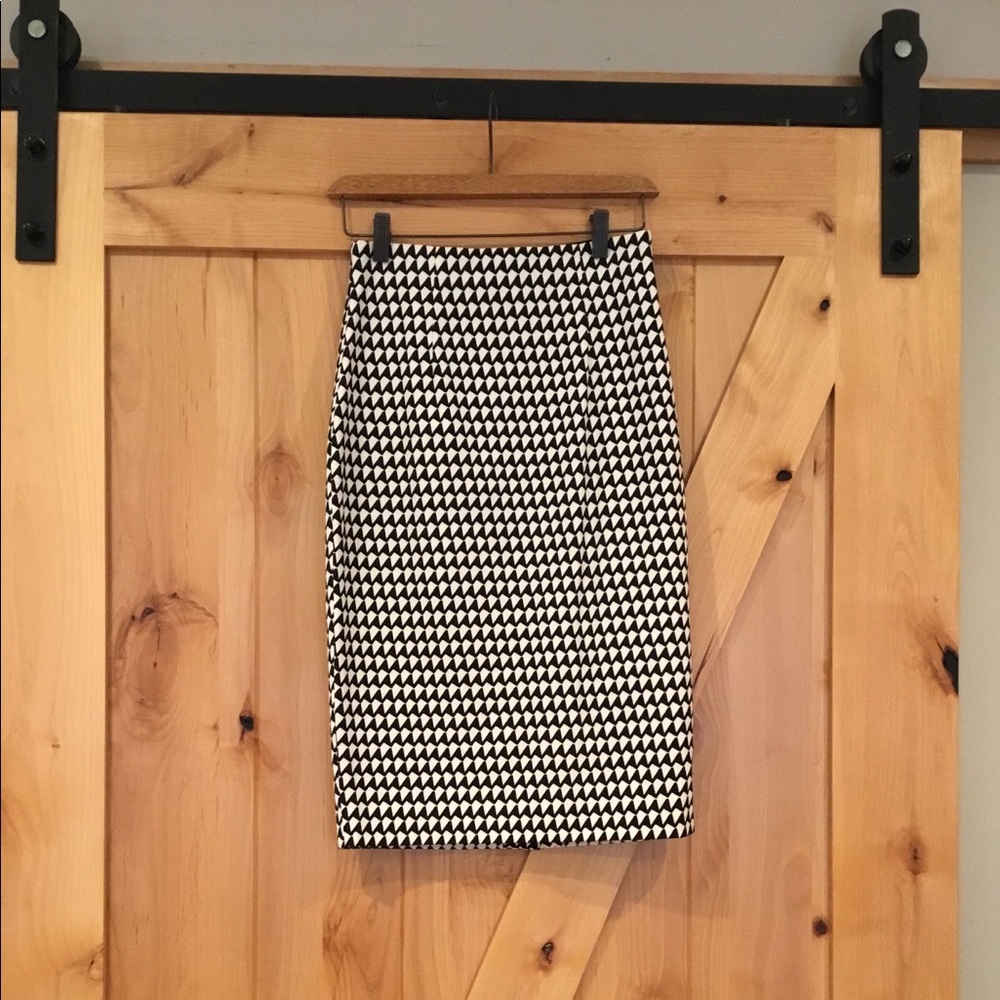 Geometric Pencil Skirt